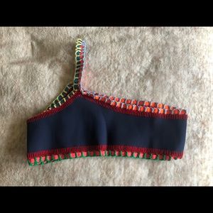 Kiini One shoulder top